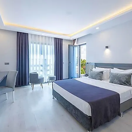 Hotel Wind Of *